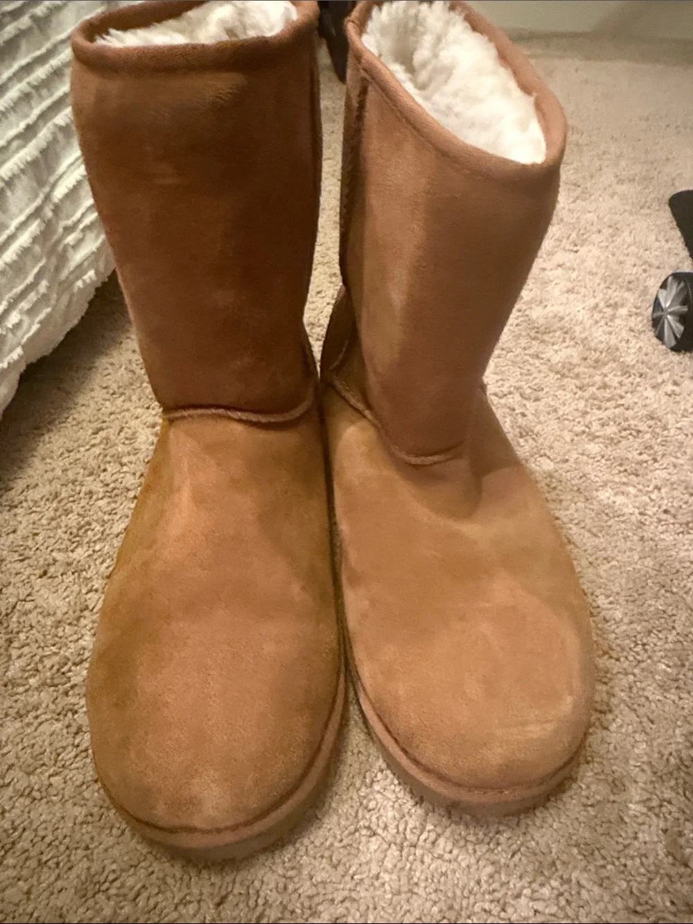 Koolaburra Chestnut Tan Suede Winter Boots